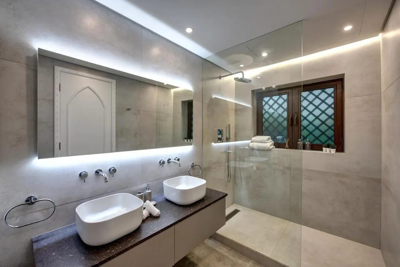 Durrani Homes - Arabian Luxury At Souk Al Bahar Besides Burj Khalifa & Dubai Mall